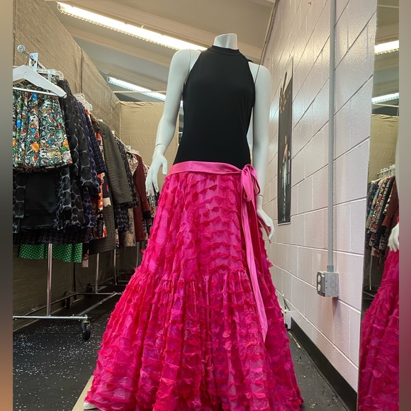 Gala gown - Picture 6 of 6